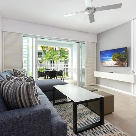 Beach Club Port Douglas Luxury Apartments מראה חיצוני תמונה