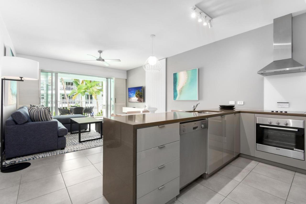 Beach Club Port Douglas Luxury Apartments מראה חיצוני תמונה