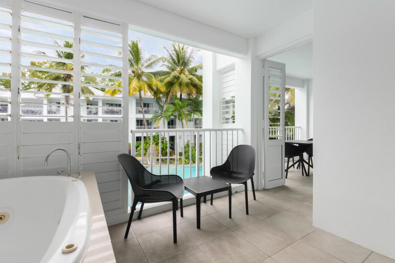 Beach Club Port Douglas Luxury Apartments מראה חיצוני תמונה
