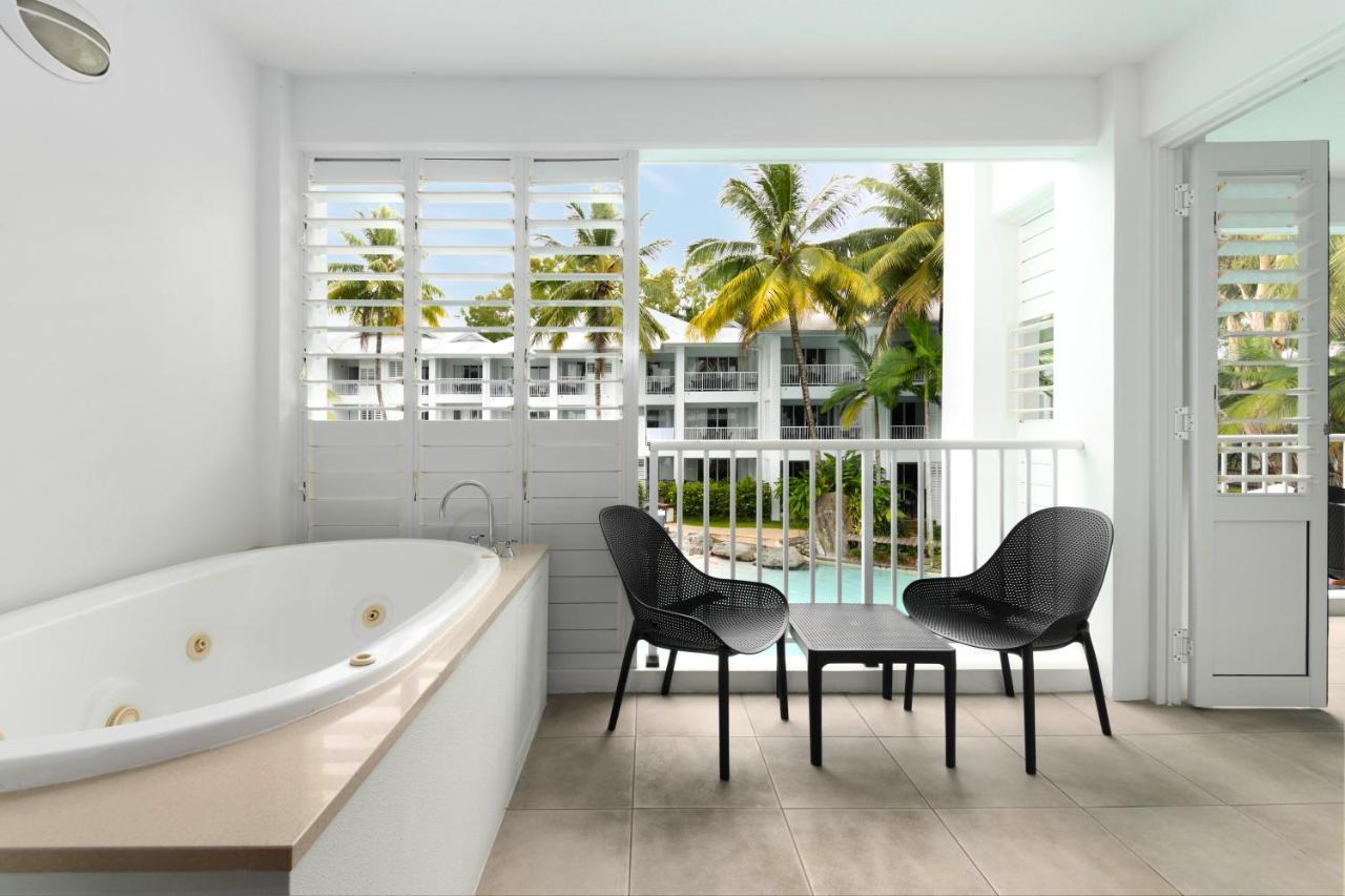 Beach Club Port Douglas Luxury Apartments מראה חיצוני תמונה