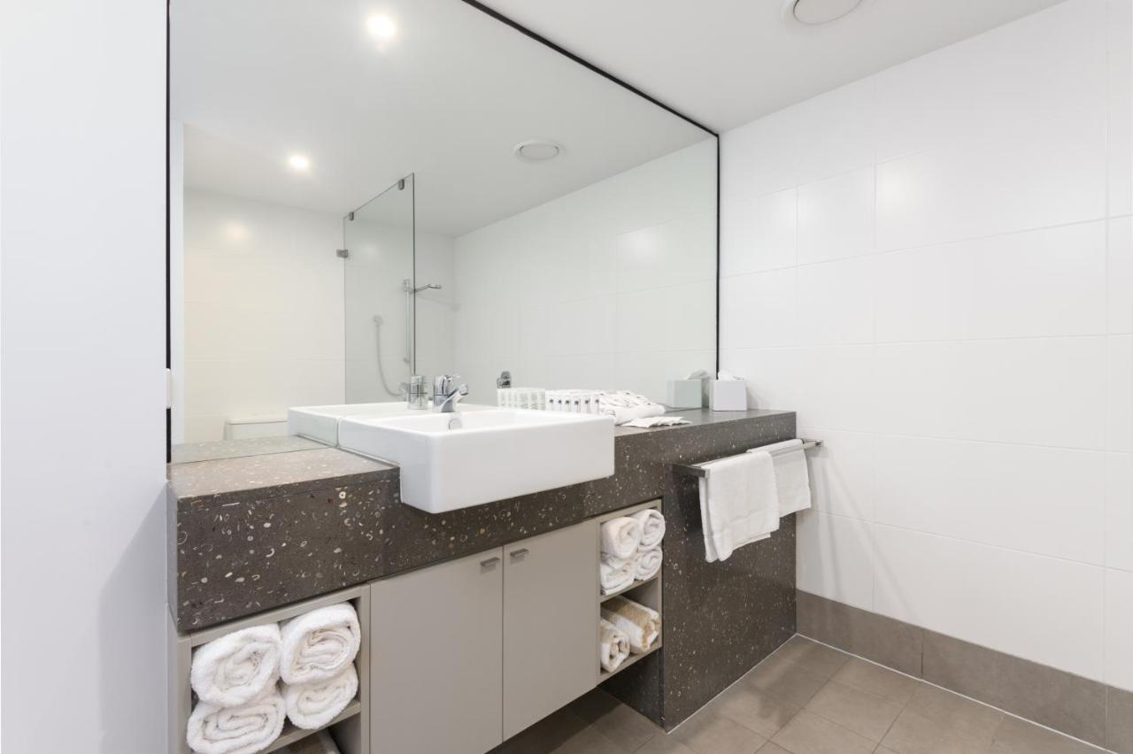 Beach Club Port Douglas Luxury Apartments מראה חיצוני תמונה
