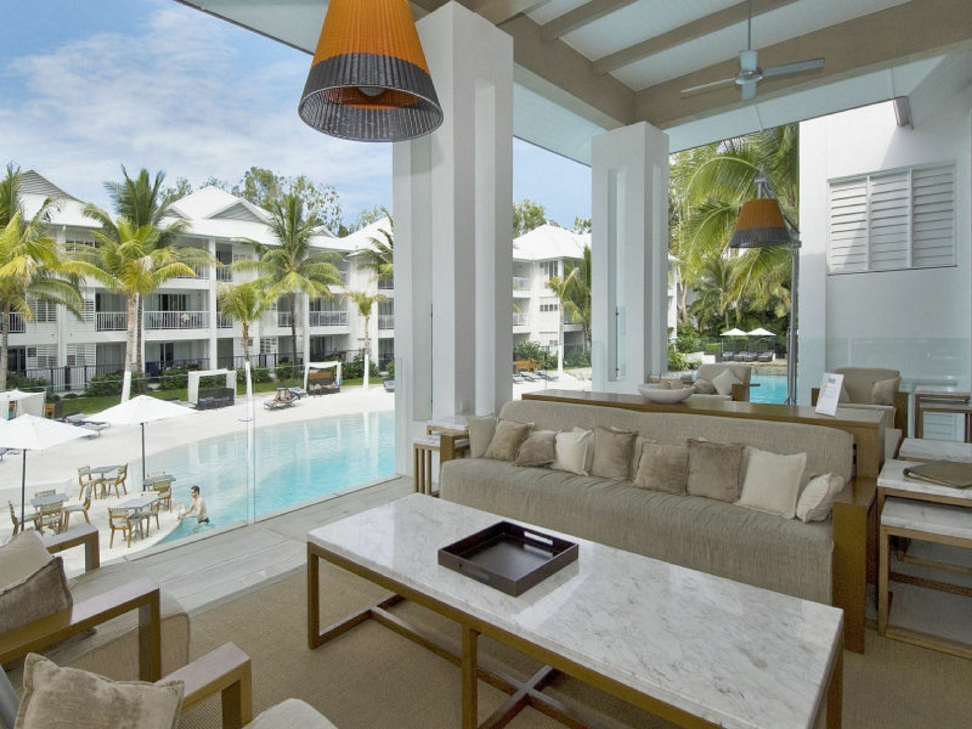 Beach Club Port Douglas Luxury Apartments מראה חיצוני תמונה